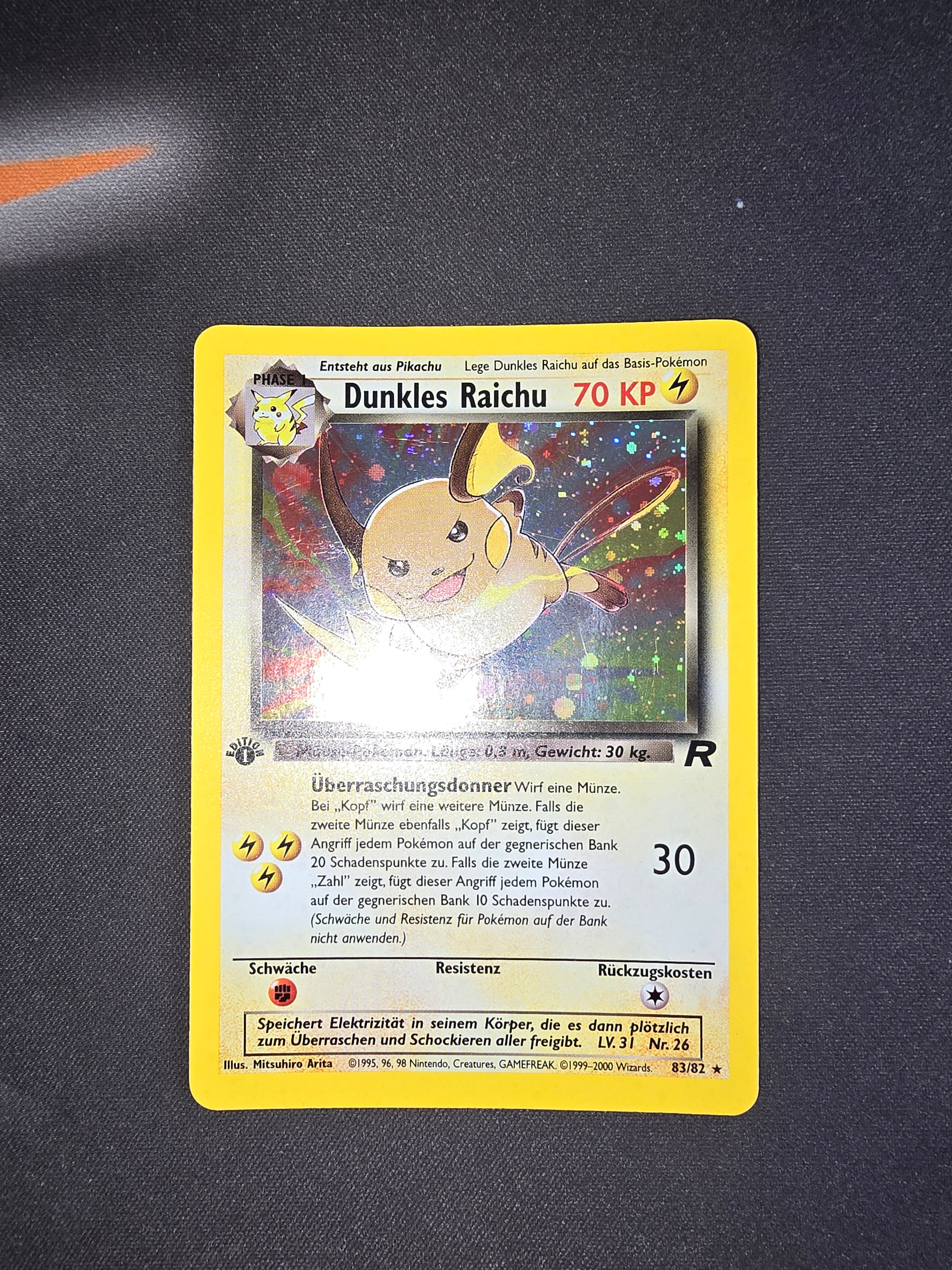 Dunkles Raichu 1.Edition Holo 83/82 Team Rocket Set Near Mint- Pokemon Base